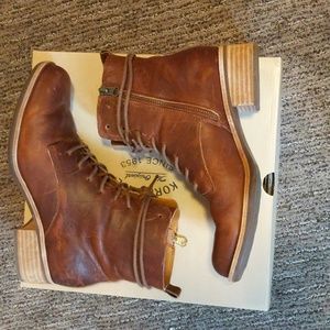Kork-ease women's Calista boot size 8.5